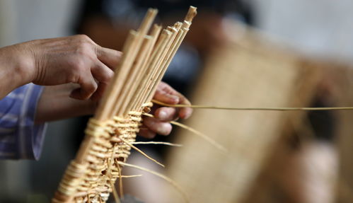 经济 4 山东郯城 电商助力传统手工艺品销售